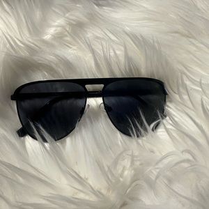 Robin Ruth Milan616 Black Aviator Sunglasses